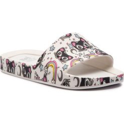 Klapki MELISSA - Mel Beach Slide 3Db II Inf 32541 White/Black 50735. Białe sandały dziewczęce Melissa, z tworzywa sztucznego, bez zapięcia. W wyprzedaży za 199,00 zł.
