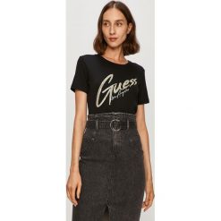 Guess Jeans - T-shirt. Białe bluzki damskie Guess Jeans, s, z aplikacjami, z bawełny, casualowe, z okrągłym kołnierzem. Za 219,90 zł.