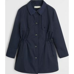 Mango Kids - Płaszcz dziecięcy Jimena 110-164 cm. Niebieskie kurtki dziewczęce Mango Kids, bez wzorów, z poliesteru, bez kaptura. Za 139,90 zł.