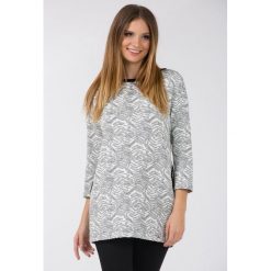 Bluzy rozpinane damskie: Bluza z nieregularnym wzorem