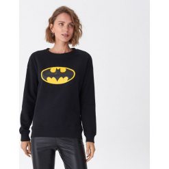 Bluza Batman - Czarny. Czarne bluzy damskie House, s, z motywem z bajki, bez rękawów, bez kaptura. W wyprzedaży za 59,99 zł.