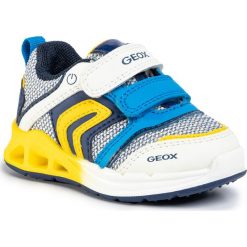 Sneakersy GEOX - B Dakin B. A B022PA 01454 C0899 M White/Navy. Białe trampki chłopięce Geox, bez wzorów, ze skóry ekologicznej, na rzepy. W wyprzedaży za 189,00 zł.