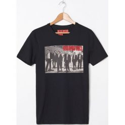 Koszulka z nadrukiem Reservoir Dogs - Czarny. Czarne koszulki męskie House, s, z nadrukiem, bez kołnierzyka, bez rękawów. Za 49,99 zł.
