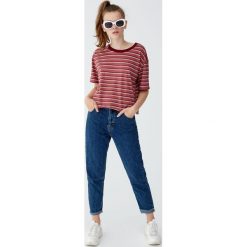Koszulka w paski z obszyciem. Szare t-shirty damskie Pull&Bear, w paski. Za 49,90 zł.