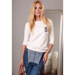 Bluza kremowa 9816. Białe bluzy damskie marki Fasardi, l. Za 48,90 zł.
