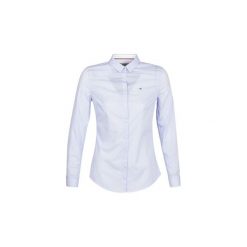 Koszule Tommy Jeans TJW ORIGINAL STRIPE STRETCH SHIRT. Białe koszule damskie Tommy Jeans, l, bez wzorów, z jeansu, bez kołnierzyka, bez rękawów. Za 279,20 zł.