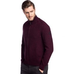 Sweter SWTR000283. Czerwone swetry męskie Giacomo Conti, na zimę, m, bez wzorów, z bawełny, bez kołnierzyka, bez kaptura. Za 299,00 zł.
