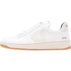 Trampki damskie slip on: Veja V12 Tenisówki i Trampki white/pierre