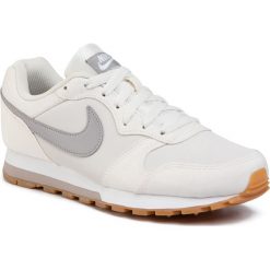 Buty NIKE - Md Runner 2 Se AQ9121 004 Phantom/Atmosphere Grey. Brązowe półbuty damskie Nike, na co dzień, bez wzorów, ze skóry, bez obcasa, na płaskiej podeszwie, bez zapięcia. W wyprzedaży za 219,00 zł.