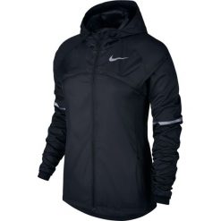Kurtka Nike Shield Jacket W Czarna. Czarne kamizelki damskie marki Nike, bez wzorów, bez kaptura, do biegania. Za 239,99 zł.
