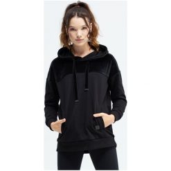 Feewear Bluza Z Kapturem Losti , czarny, rozmiar M. Czarne bluzy damskie Feewear, s, bez wzorów, z bawełny, bez rękawów, z kapturem. W wyprzedaży za 103,99 zł.