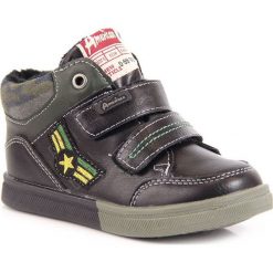 Buty sportowe chłopięce ocieplane czarne American Club 25. Czarne buty chłopięce sportowe marki American CLUB, bez zapięcia. Za 55,00 zł.