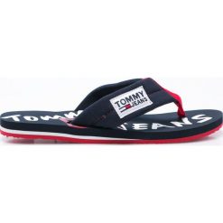 Tommy Jeans - Japonki. Szare chodaki męskie Tommy Jeans, z jeansu. W wyprzedaży za 99,90 zł.