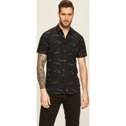 Desigual - Koszula. Czarne koszule męskie Desigual, s, bez wzorów, z bawełny, klasyczne, z klasycznym kołnierzykiem, z krótkim rękawem. Za 249,90 zł.
