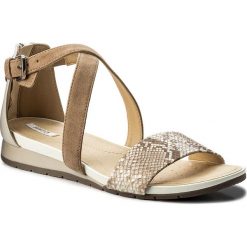 Sandały GEOX - D Formosa A D8293A 04185 C0662 Beige/Off White. Pomarańczowe klapki damskie Geox, bez wzorów, z zamszu, bez obcasa. W wyprzedaży za 279,00 zł.