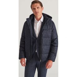 Pikowana kurtka z kapturem - Granatowy. Niebieskie kurtki męskie Reserved, xl, bez wzorów, z kapturem. Za 399,99 zł.