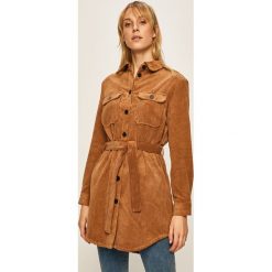 Vero Moda - Sukienka. Czarne sukienki damskie Vero Moda, na co dzień, s, bez wzorów, z poliesteru, casualowe, bez kołnierzyka, z długim rękawem, długie, mini, proste. W wyprzedaży za 149,90 zł.