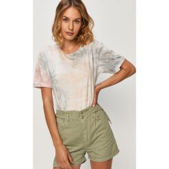 Answear - T-shirt Answear Lab. Bluzki damskie ANSWEAR, s, bez wzorów, z bawełny, casualowe, z okrągłym kołnierzem. Za 59,90 zł.