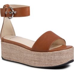 Espadryle VAGABOND - Felicia 4933-001-22 Saddle. Pomarańczowe espadryle damskie Vagabond, bez wzorów, ze skóry ekologicznej, bez obcasa. Za 379,00 zł.