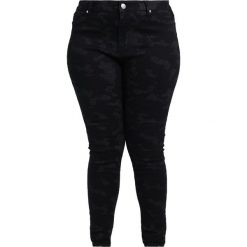 City Chic PANT MONO CAMMO Jeansy Slim Fit black. Czarne jeansy damskie City Chic, z bawełny. W wyprzedaży za 341,10 zł.