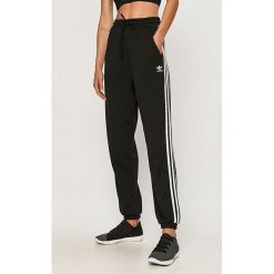Adidas Originals - Spodnie. Czarne spodnie damskie adidas Originals, z bawełny. Za 199,90 zł.