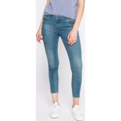Review - Jeansy. Szare jeansy damskie rurki marki Review, z bawełny. W wyprzedaży za 69,90 zł.