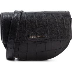 Saszetka nerka COCCINELLE - FV3 Mini Bag E5 FV3 57 06 08 Noir 001. Czarne nerki damskie Coccinelle, bez wzorów, ze skóry, bez dodatków. W wyprzedaży za 559,00 zł.