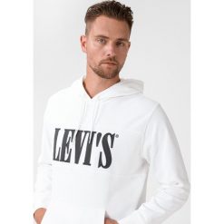 Levi's® Bluza Biały. Białe bluzy męskie s, z haftami, z bawełny, bez kołnierzyka, bez rękawów, bez kaptura. Za 343,95 zł.