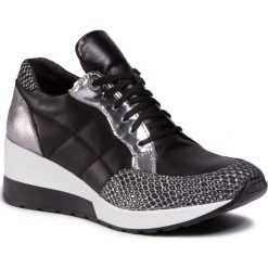 Sneakersy SIMEN - 2325A Czarny. Czarne półbuty damskie Simen, z zamszu. Za 329,00 zł.