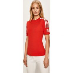 Adidas Originals - T-shirt. Czerwone topy damskie adidas Originals, bez wzorów, z elastanu, z okrągłym kołnierzem. Za 99,90 zł.