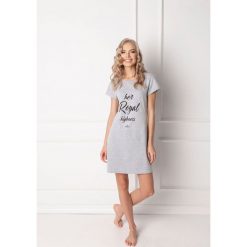 Aruelle - Koszula nocna Highness. Różowe piżamy damskie Aruelle, xl, z nadrukiem, z dzianiny, z okrągłym kołnierzem, z krótkim rękawem. W wyprzedaży za 79,90 zł.