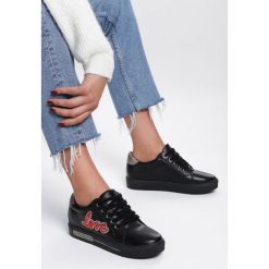 Czarne Sneakersy Evening Runner. Czarne sneakersy damskie Renee. Za 49,99 zł.