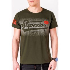 T-shirt męski z nadrukiem S1089 - khaki. Brązowe t-shirty męskie Ombre Clothing, s, z nadrukiem, z bawełny, bez kołnierzyka. Za 14,99 zł.