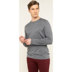 Sweter Hugo San Bastio 50379543. Pomarańczowe swetry męskie HUGO, m, bez wzorów, z jedwabiu, klasyczne, z klasycznym kołnierzykiem, bez kaptura. W wyprzedaży za 229,00 zł.