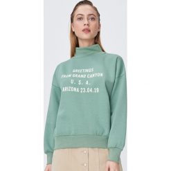 Bluza z dekoltem turtle neck - Turkusowy. Niebieskie bluzy damskie Sinsay, s, bez wzorów, bez rękawów, bez kaptura. Za 49,99 zł.