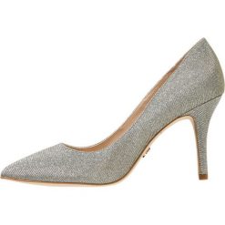 Kurt Geiger MAYFAIR Czółenka silver. Szare czółenka damskie marki Kurt Geiger, ze skóry ekologicznej. Za 629,00 zł.