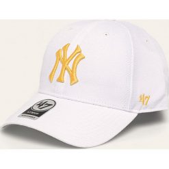 47brand - Czapka. Białe czapki damskie 47brand, z aplikacjami, z poliesteru. Za 89,90 zł.