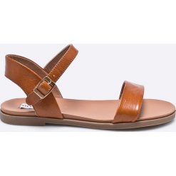 Steve Madden - Sandały. Brązowe klapki damskie marki Steve Madden, bez wzorów, ze skóry, bez obcasa, na szpilce. W wyprzedaży za 219,90 zł.