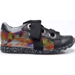 Buty sportowe dziewczęce: Kornecki – Buty dziecięce