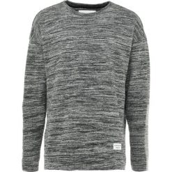 Swetry klasyczne męskie: Björn Borg BREEZE CREWNECK Sweter black melange