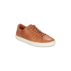 Buty Levis VERNON. Pomarańczowe trampki męskie Levi's®, bez wzorów, bez zapięcia. Za 439,00 zł.