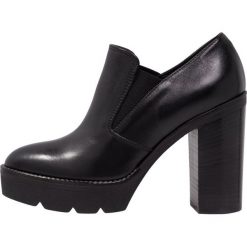 Janet Sport Szpilki black. Brązowe botki damskie skórzane marki Janet Sport, sportowe. Za 719,00 zł.