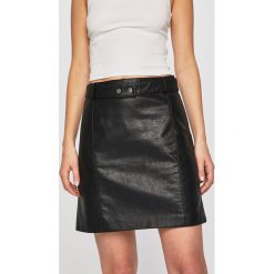 Pepe Jeans - Spódnica Lulu. Czarne spódniczki damskie Pepe Jeans, na co dzień, s, w paski, z poliesteru, casualowe, mini, proste. W wyprzedaży za 179,90 zł.