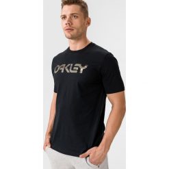 Oakley Mark II Koszulka Czarny. Czarne podkoszulki męskie Oakley, xl, z nadrukiem, z bawełny, z długim rękawem. Za 144,95 zł.