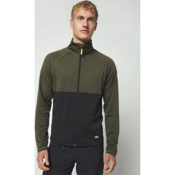 O'Neill Clime Bluza Czarny Zielony. Czarne bluzy męskie O'Neill, m, bez wzorów, z elastanu, bez kołnierzyka, bez rękawów, bez kaptura. Za 257,95 zł.