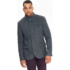 MARYNARKA OKRYCIOWA Z ODPINANYM PANELEM WEWNĘTRZYM. Szare marynarki męskie slim fit Top Secret. Za 199,99 zł.