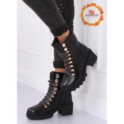 Botki glany damskie czarne HE110 BLACK. Czarne botki damskie obuwie damskie, ze skóry ekologicznej, bez obcasa, na platformie, na sznurówki. Za 166,40 zł.