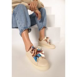 Beżowe Buty Sportowe Save Me. Brązowe buty sportowe damskie Born2be, bez wzorów, sportowe. W wyprzedaży za 39,99 zł.