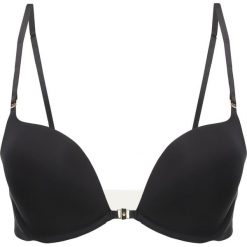 Triumph BODY MAKEUP ESSENTIALS Biustonosz bardotka black. Czarne biustonosze bardotka Triumph, z elastanu. Za 169,00 zł.