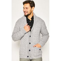 Sweter Pepe Jeans Matt PM701984. Szare swetry męskie Pepe Jeans, xl, bez wzorów, z jeansu, klasyczne, z klasycznym kołnierzykiem, bez kaptura. W wyprzedaży za 239,00 zł.